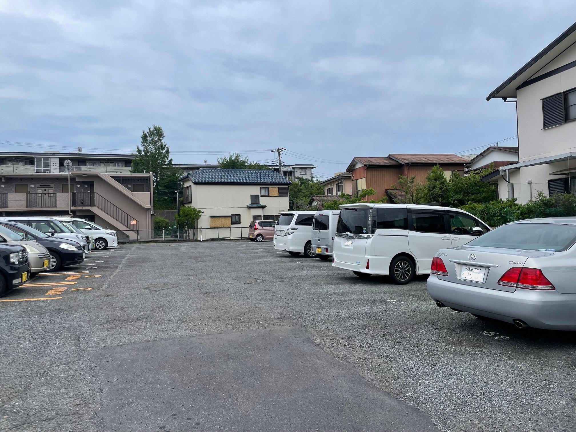 M Car Parkの外観・駐車場イメージ2枚目