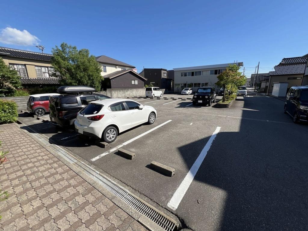 FKサニーフラットＭ駐車場の外観・駐車場イメージ1枚目