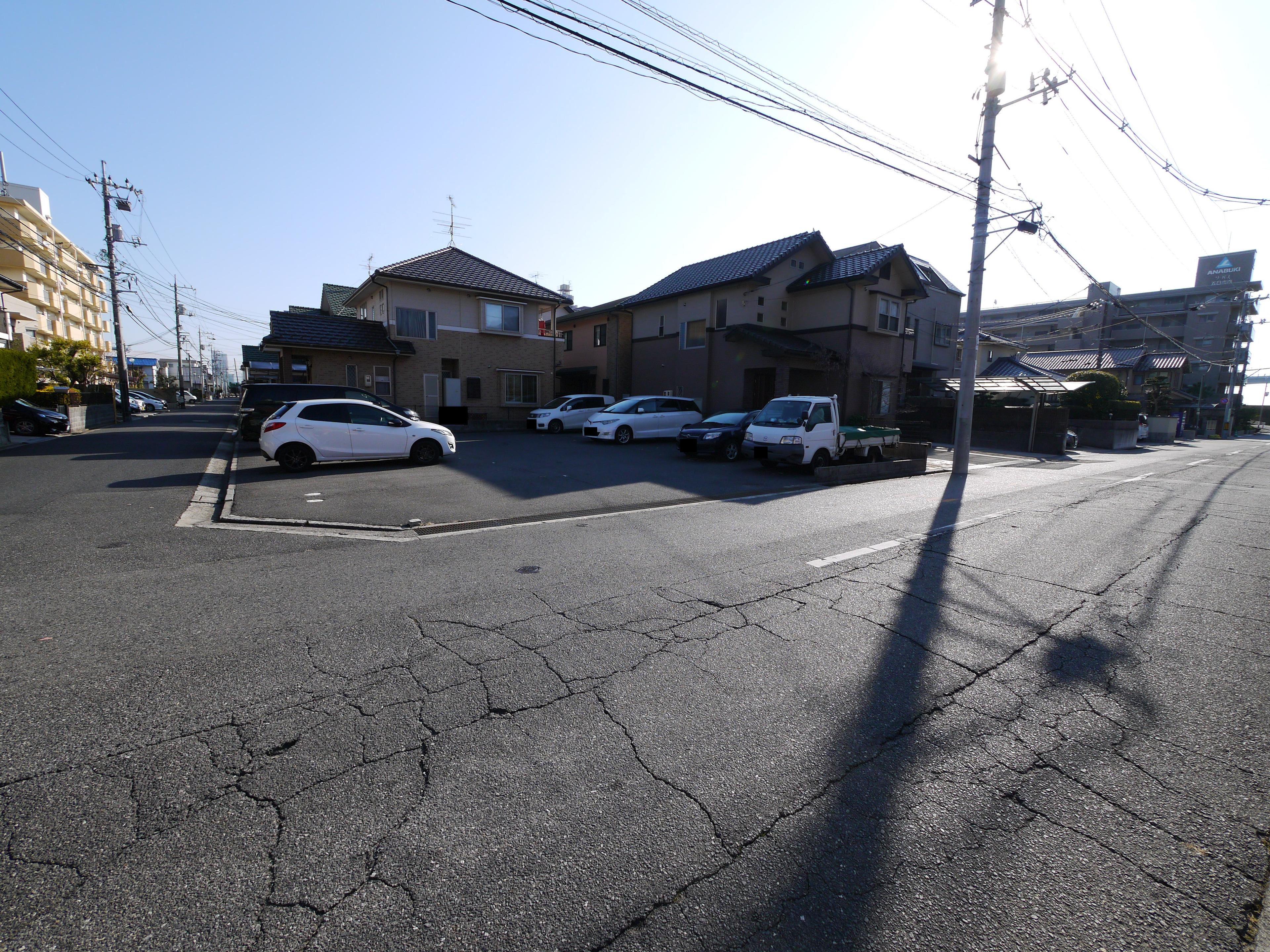 さくらガレージの外観・駐車場イメージ1枚目