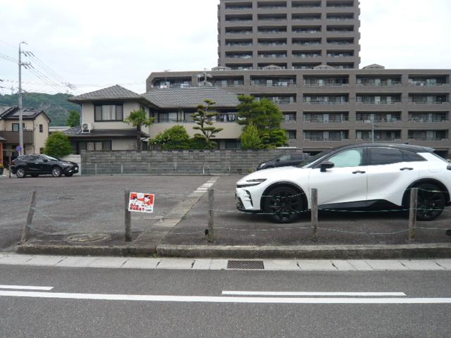 花沢町駐車場の外観・駐車場イメージ2枚目