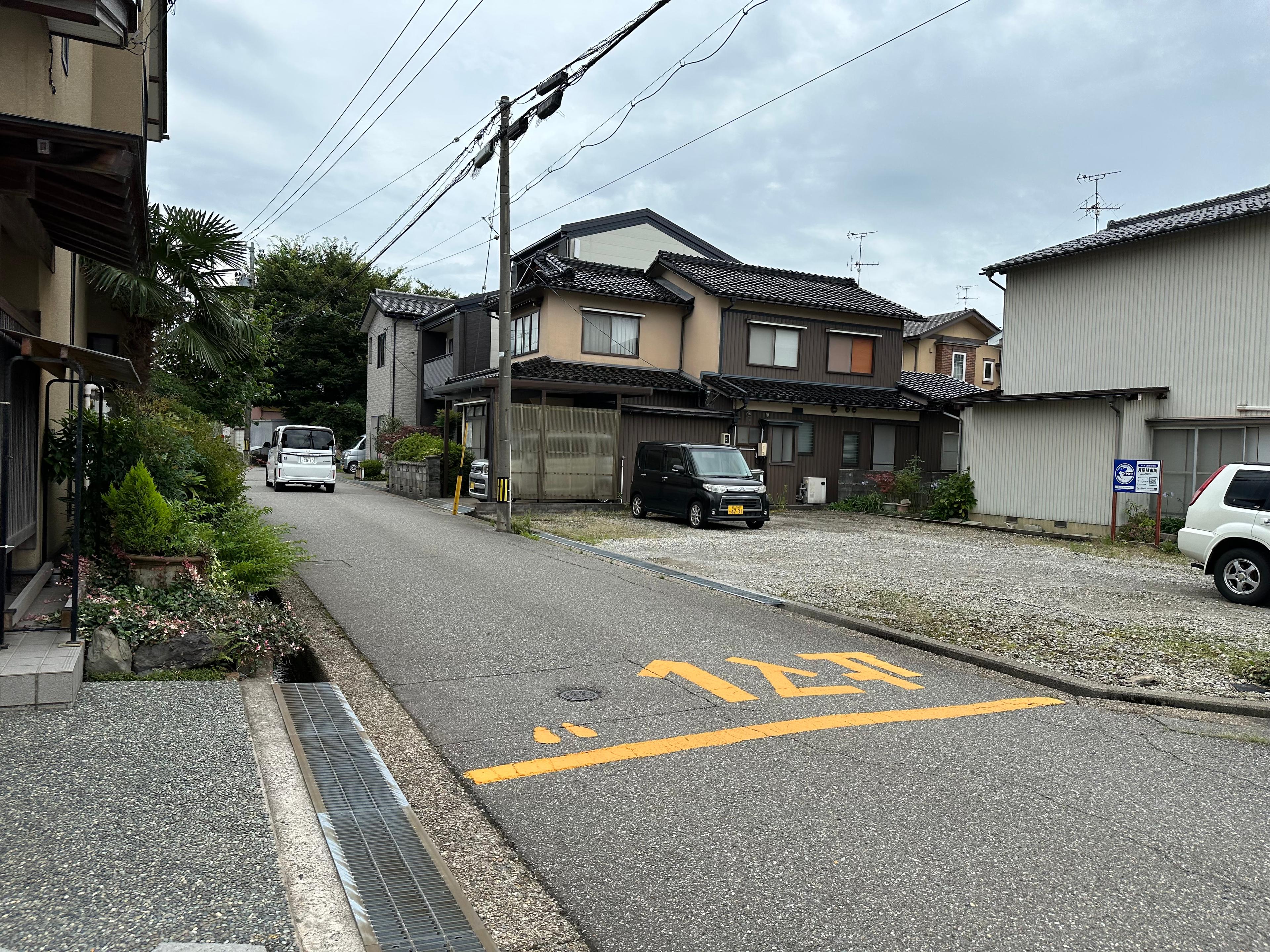 ティーアイパーキングの外観・駐車場イメージ2枚目
