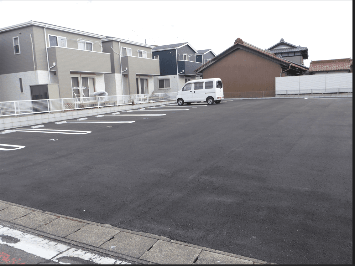 岩倉-402の外観・駐車場イメージ1枚目