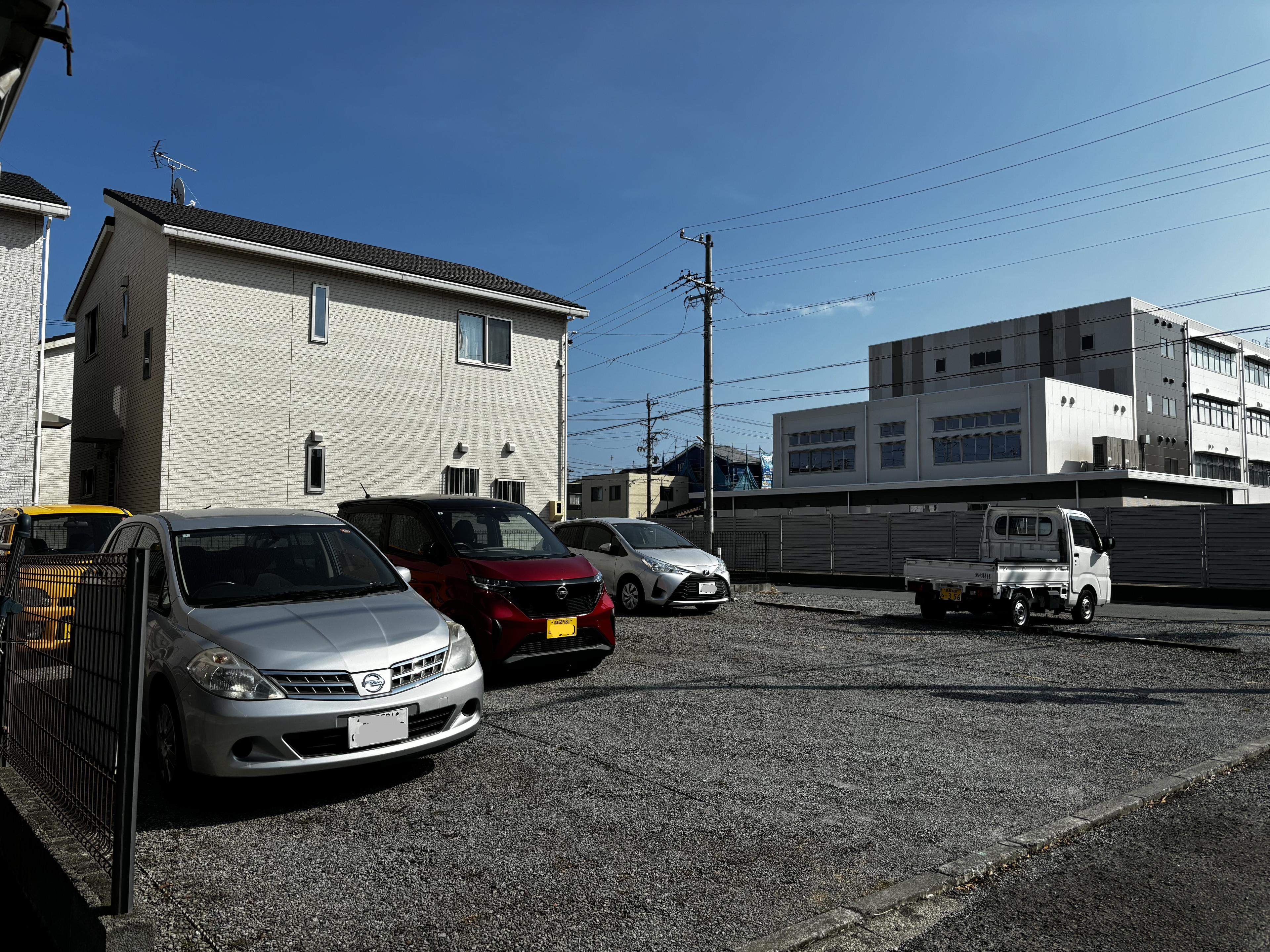 17100駐車場の外観・駐車場イメージ2枚目