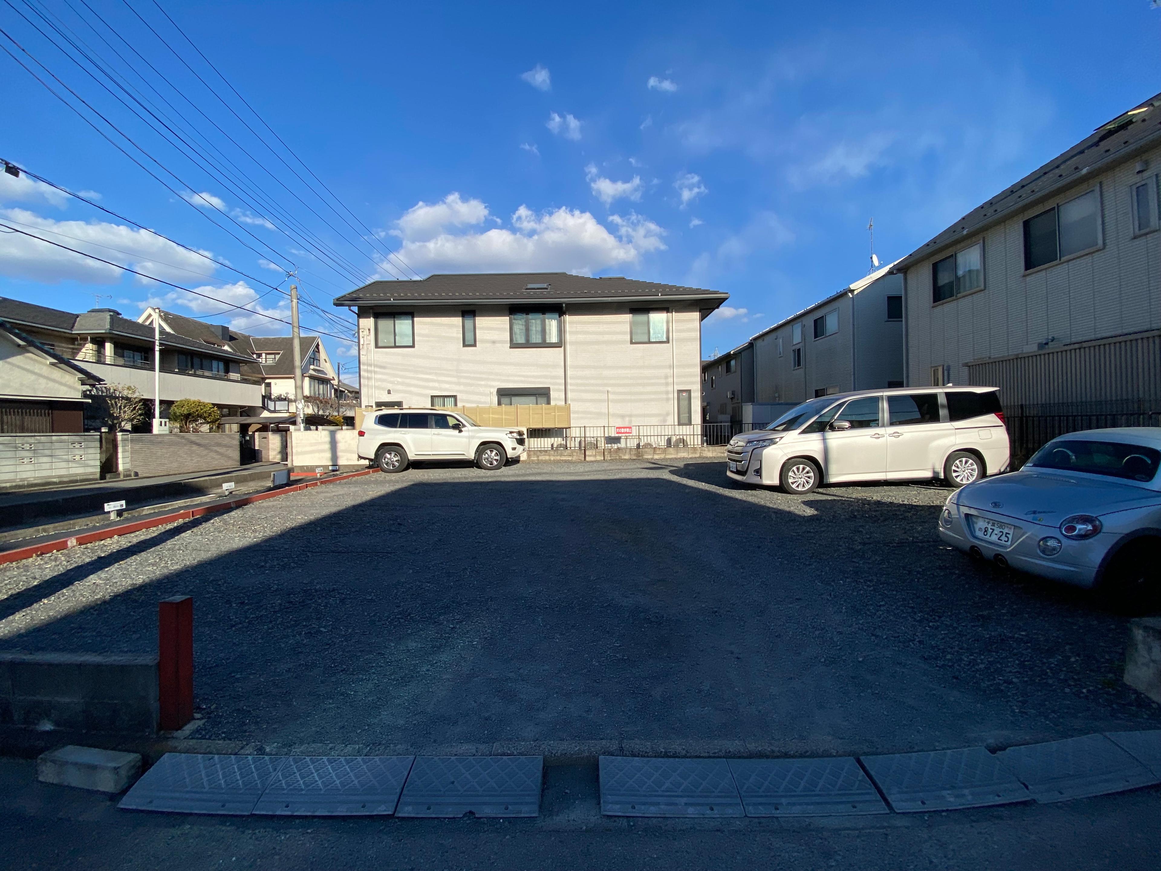 小仲台B駐車場の外観・駐車場イメージ1枚目