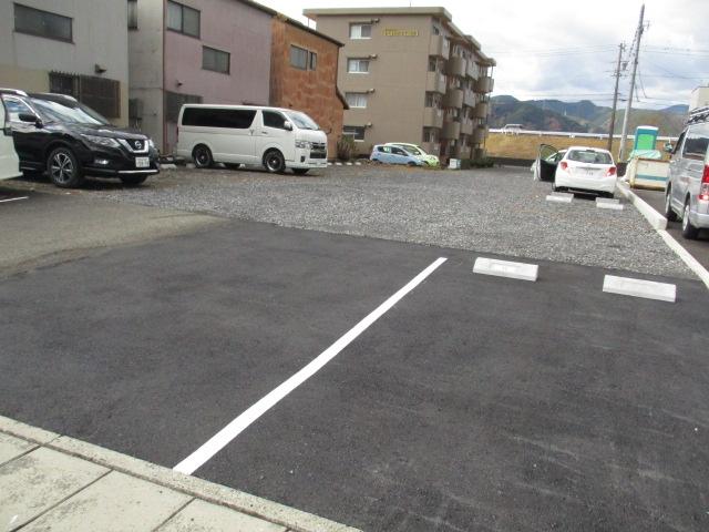 E-25 与一4丁目 山下貸駐車場の外観・駐車場イメージ1枚目