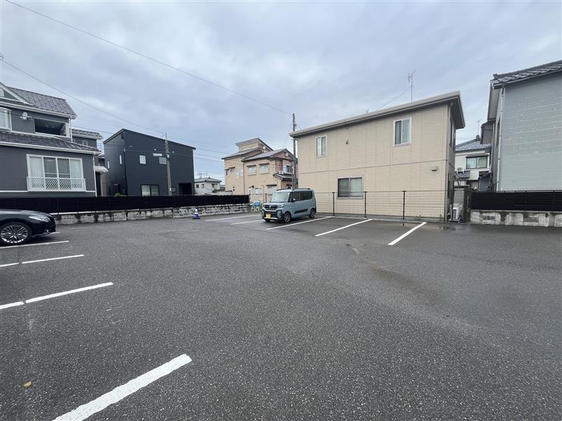 ダブルパーク神道寺南の外観・駐車場イメージ3枚目