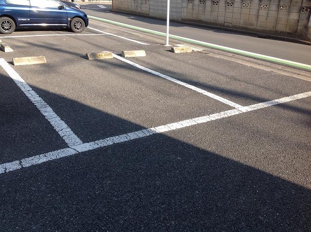コシバ(39242)の外観・駐車場イメージ1枚目