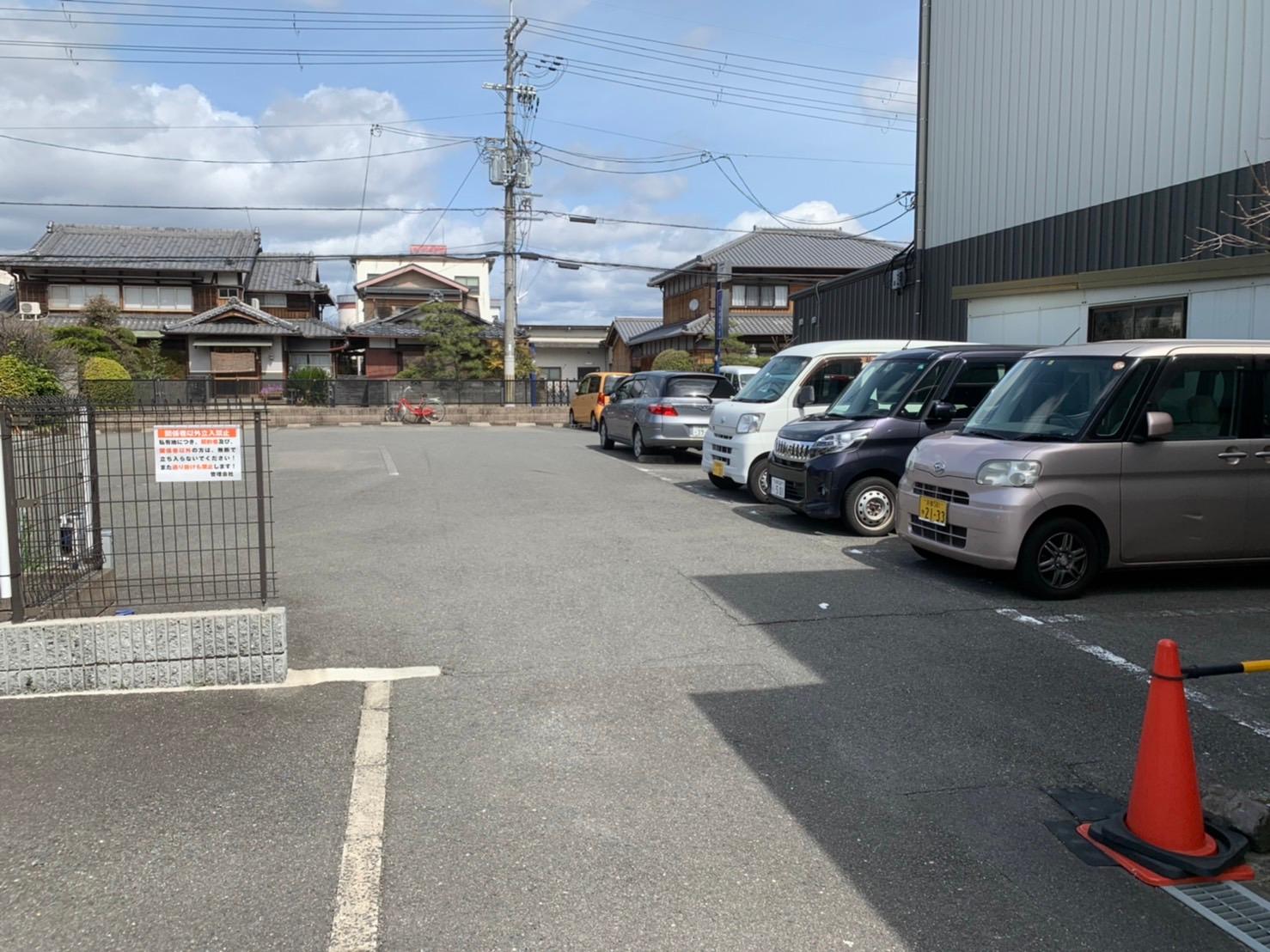 羽束師木村ガレージの外観・駐車場イメージ3枚目