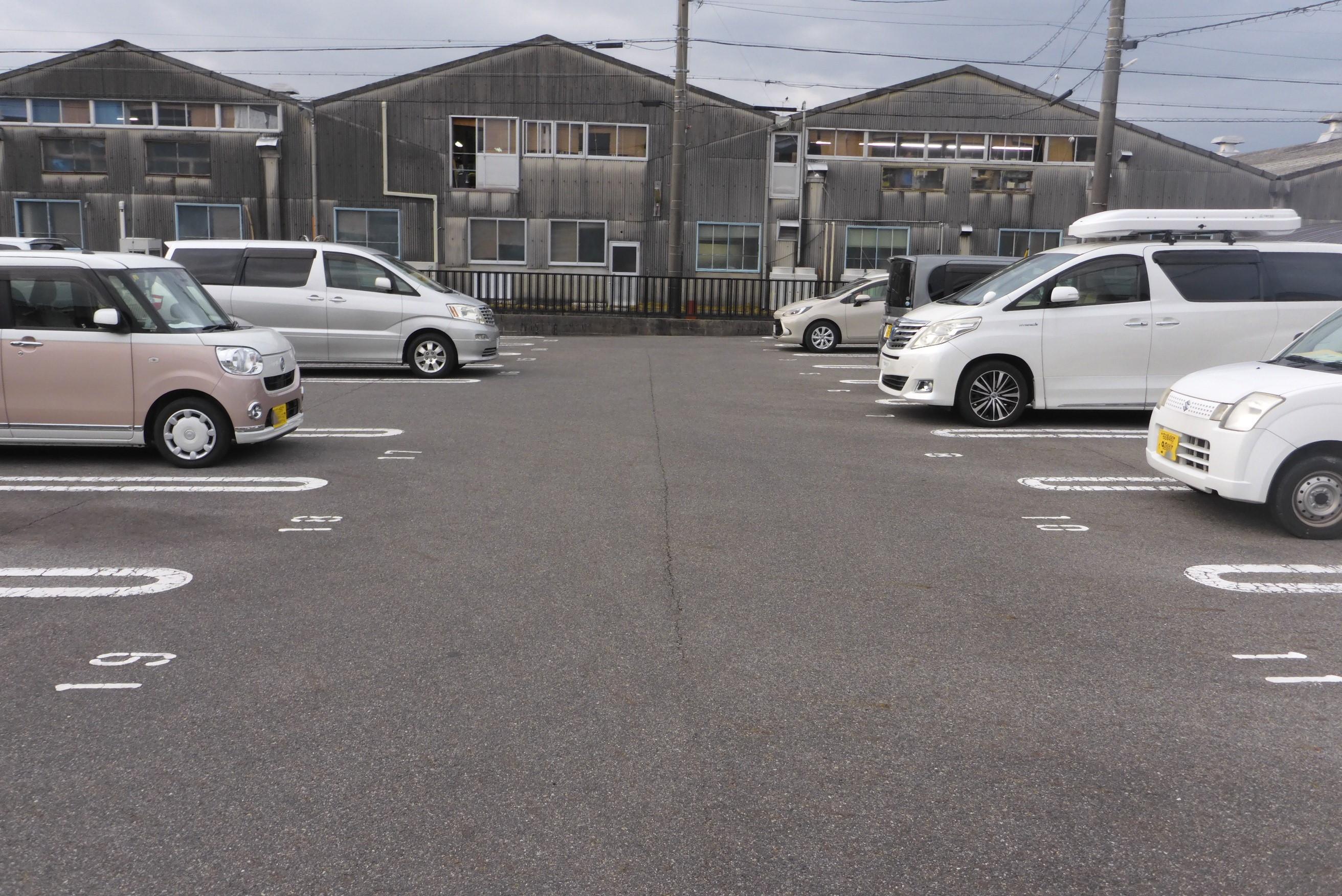 加藤駐車場の外観・駐車場イメージ2枚目