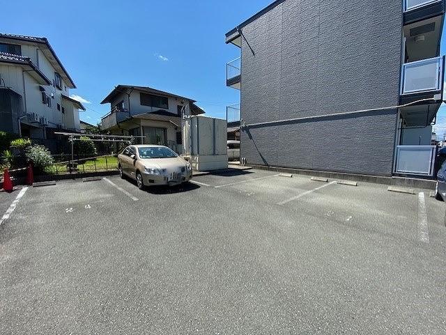 グリーン　ウッド(39975)の外観・駐車場イメージ2枚目