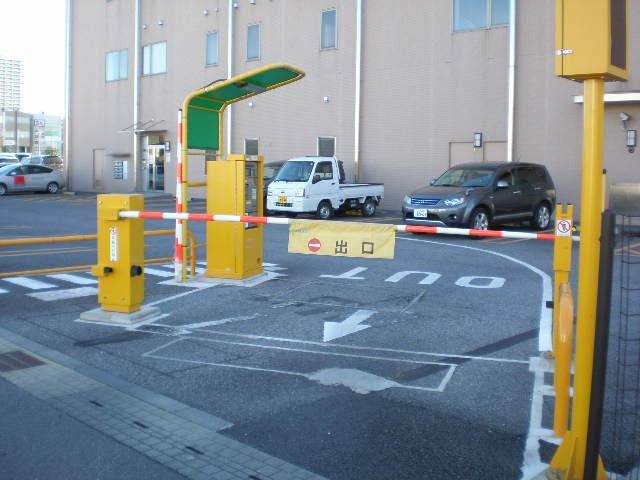 常陽守谷の外観・駐車場イメージ1枚目