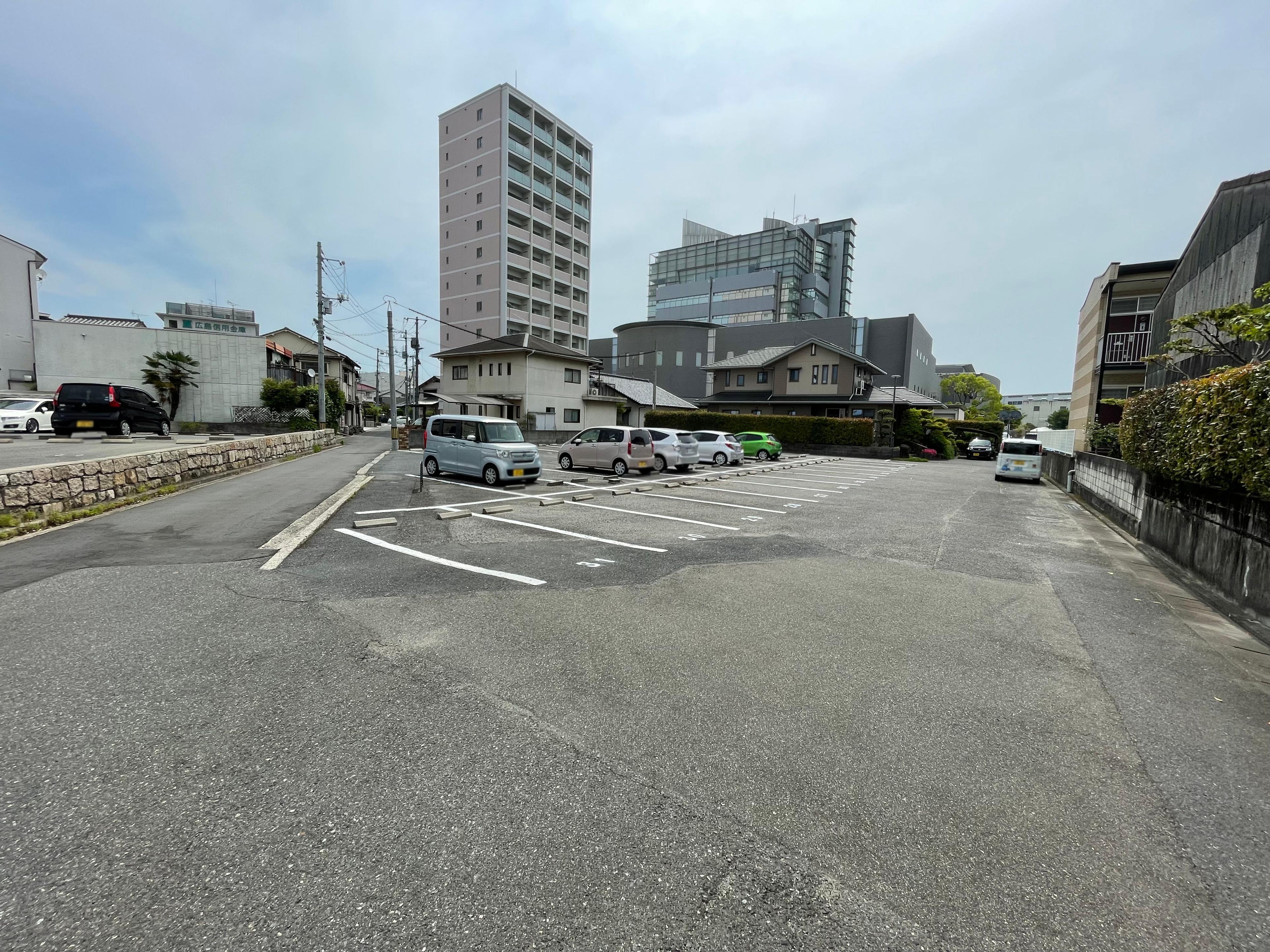 駐車場画像2枚目