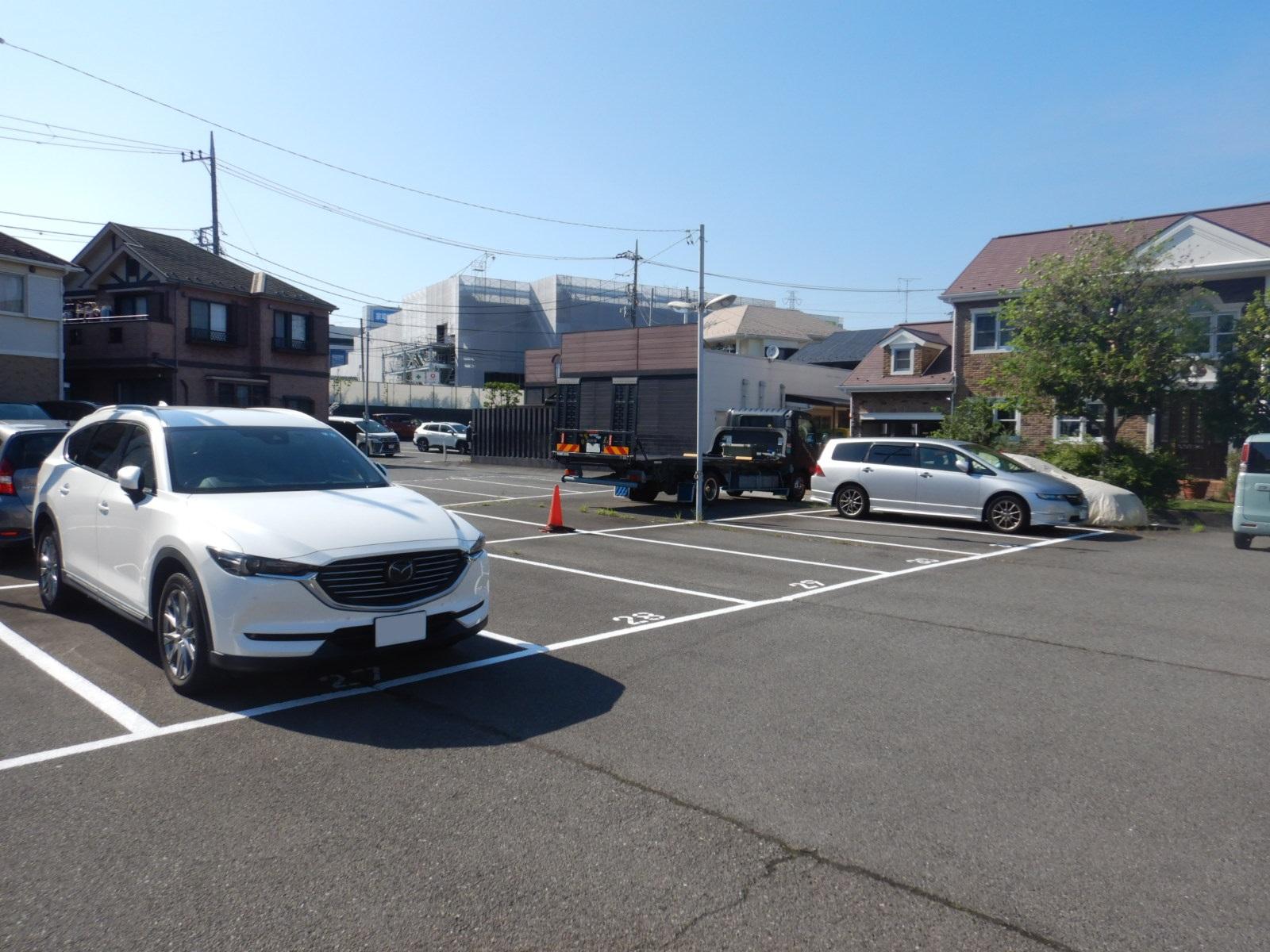 日産前駐車場の外観・駐車場イメージ2枚目