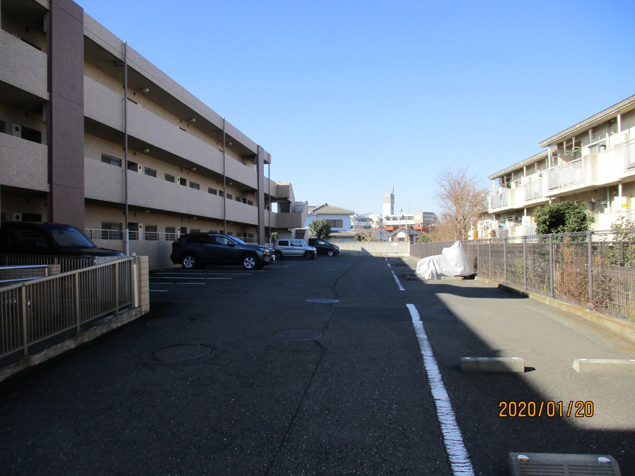 アンソレイユ片倉駐車場の外観・駐車場イメージ2枚目