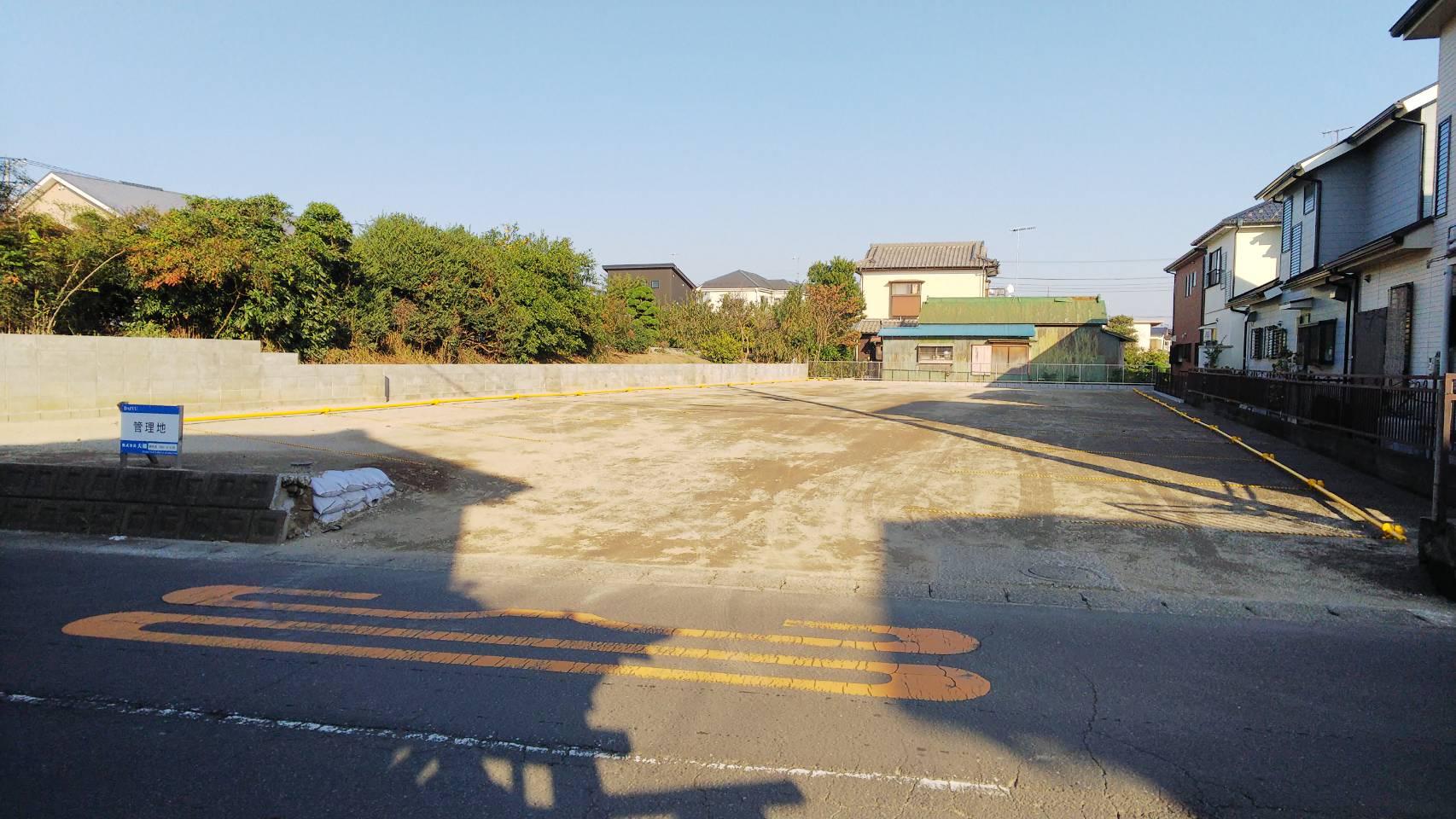 東真土エイト月極駐車場の外観・駐車場イメージ1枚目