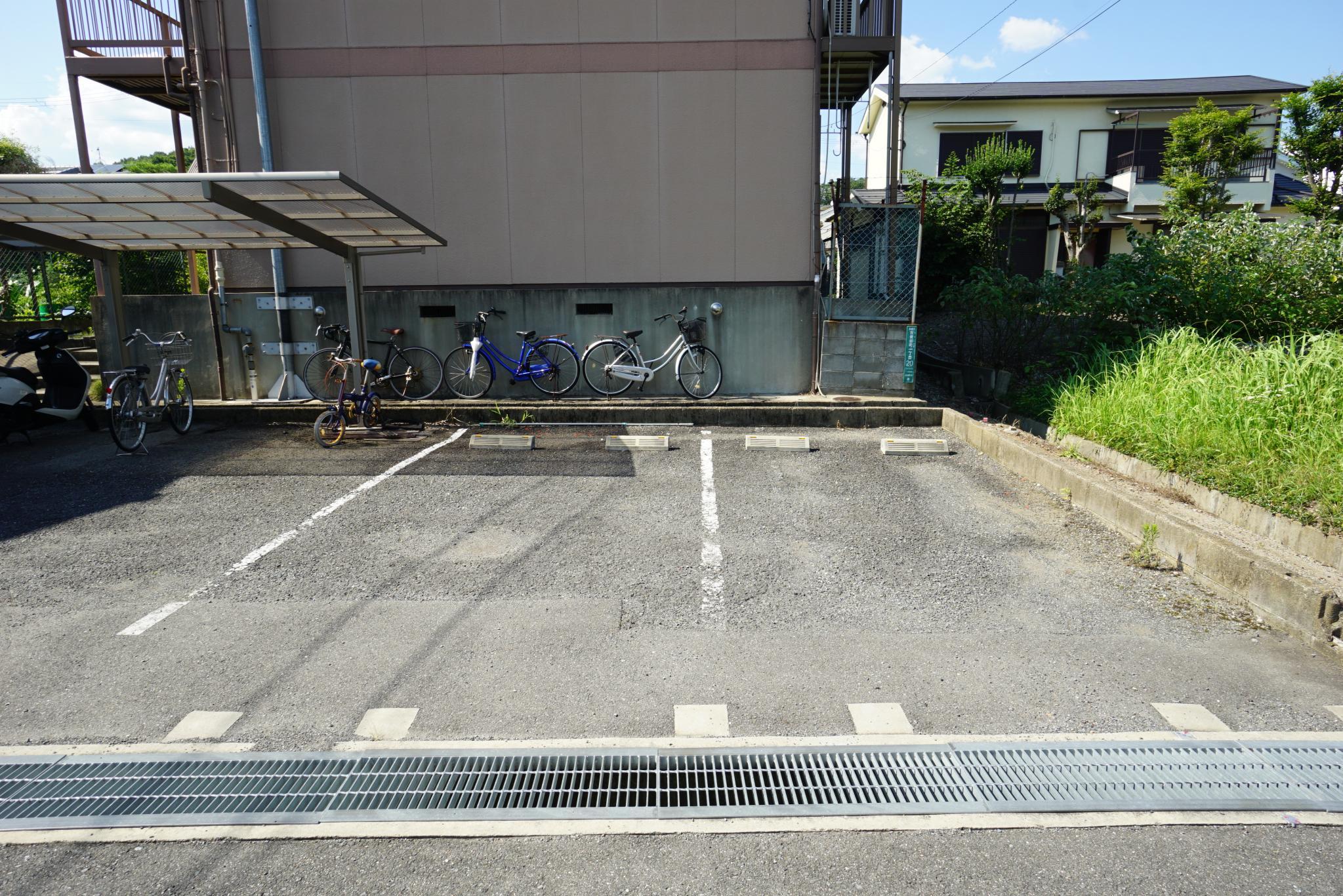 中島ハイム駐車場の外観・駐車場イメージ3枚目