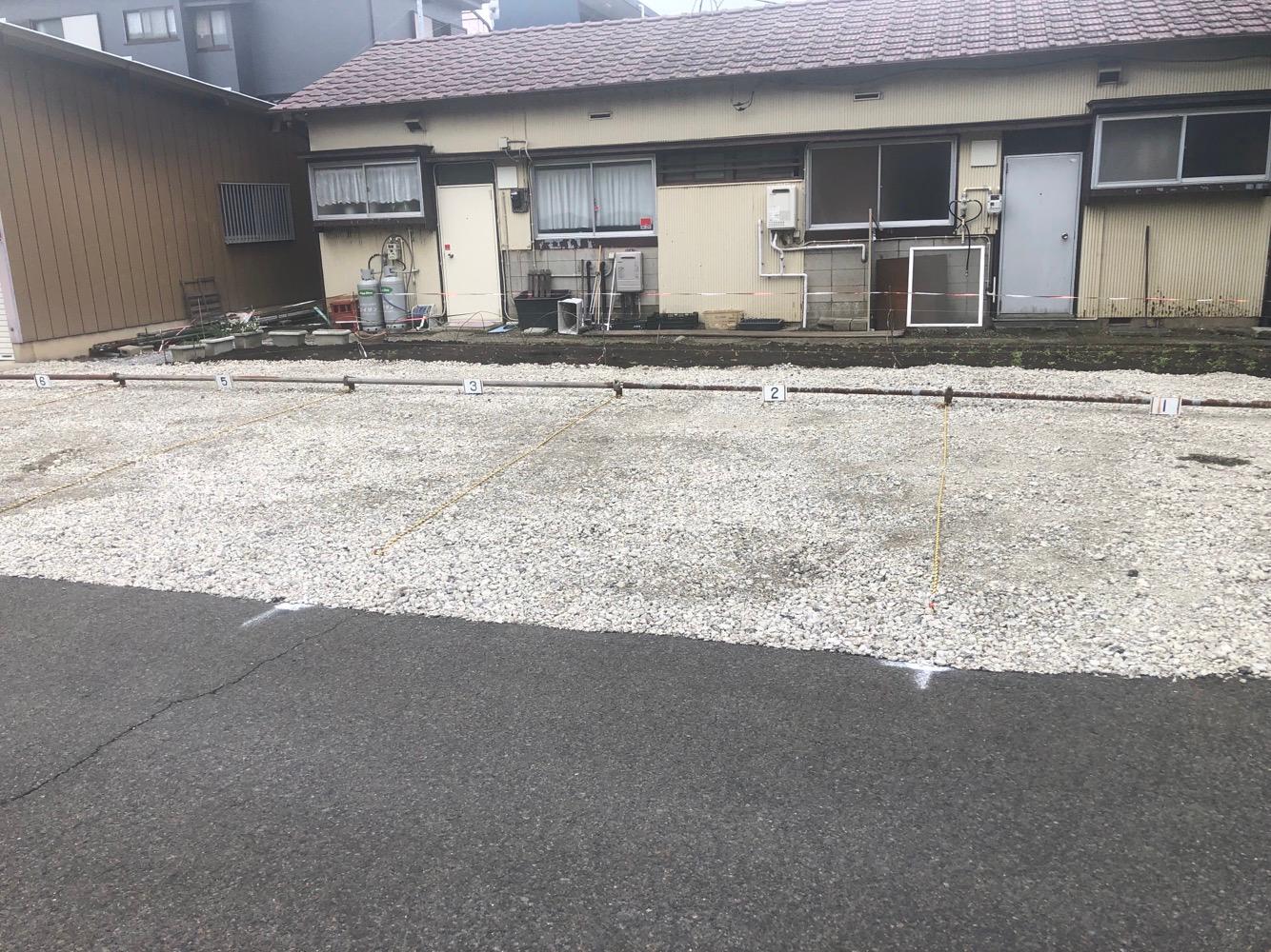 河野駐車場（前）の外観・駐車場イメージ1枚目