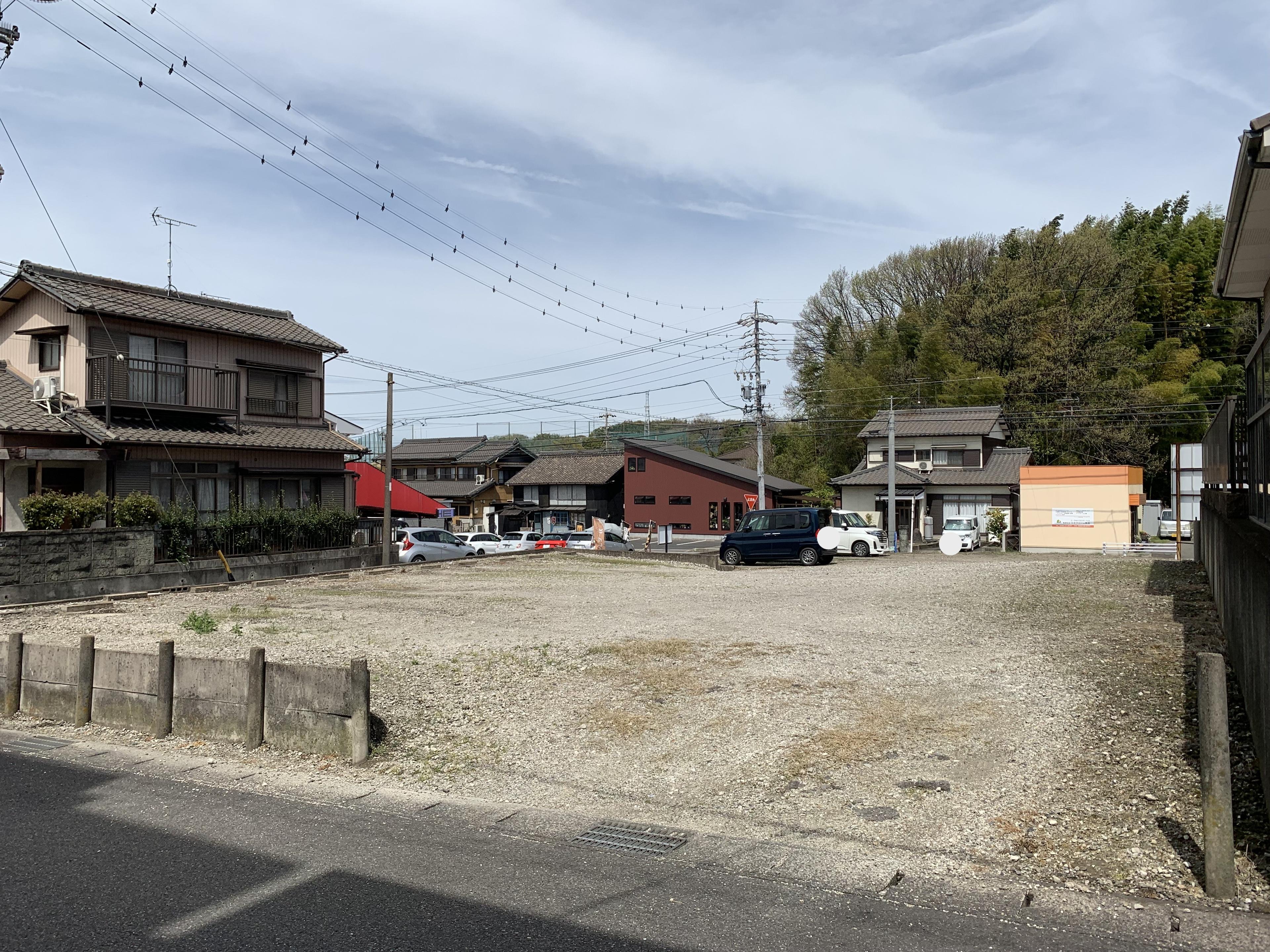 000042の外観・駐車場イメージ2枚目