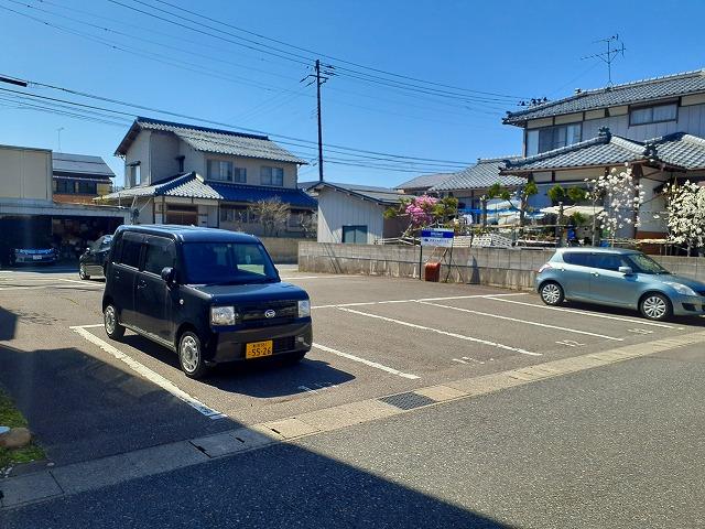 美の里（松田）駐車場の外観・駐車場イメージ2枚目