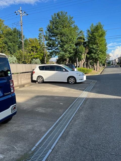 宮園4180551駐車場の外観・駐車場イメージ2枚目
