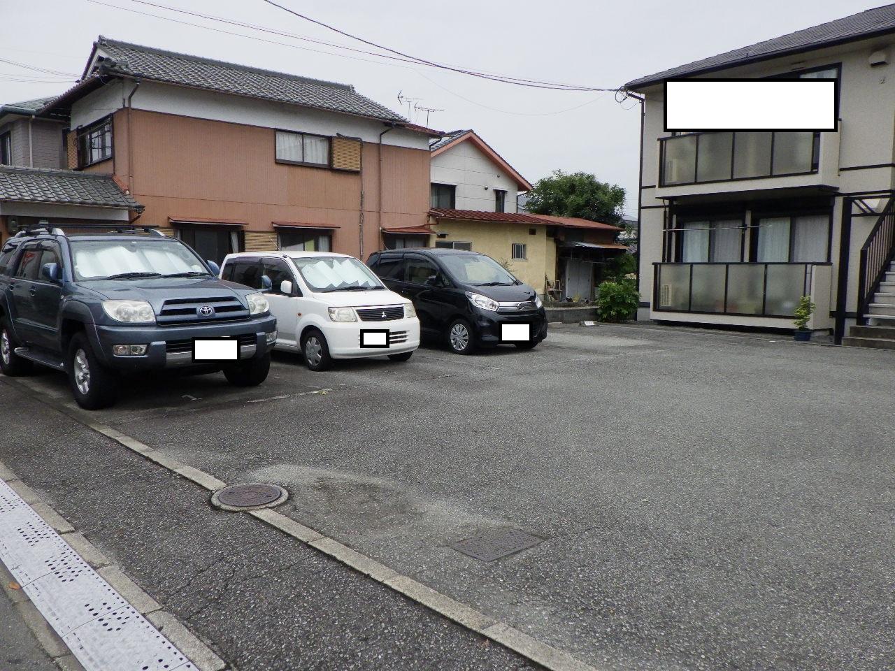 ＭＡＮＡハイツの外観・駐車場イメージ1枚目