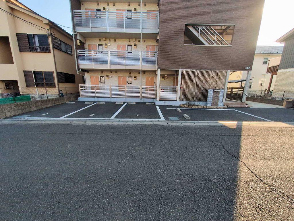 クレイノリーブル(57171)の外観・駐車場イメージ2枚目