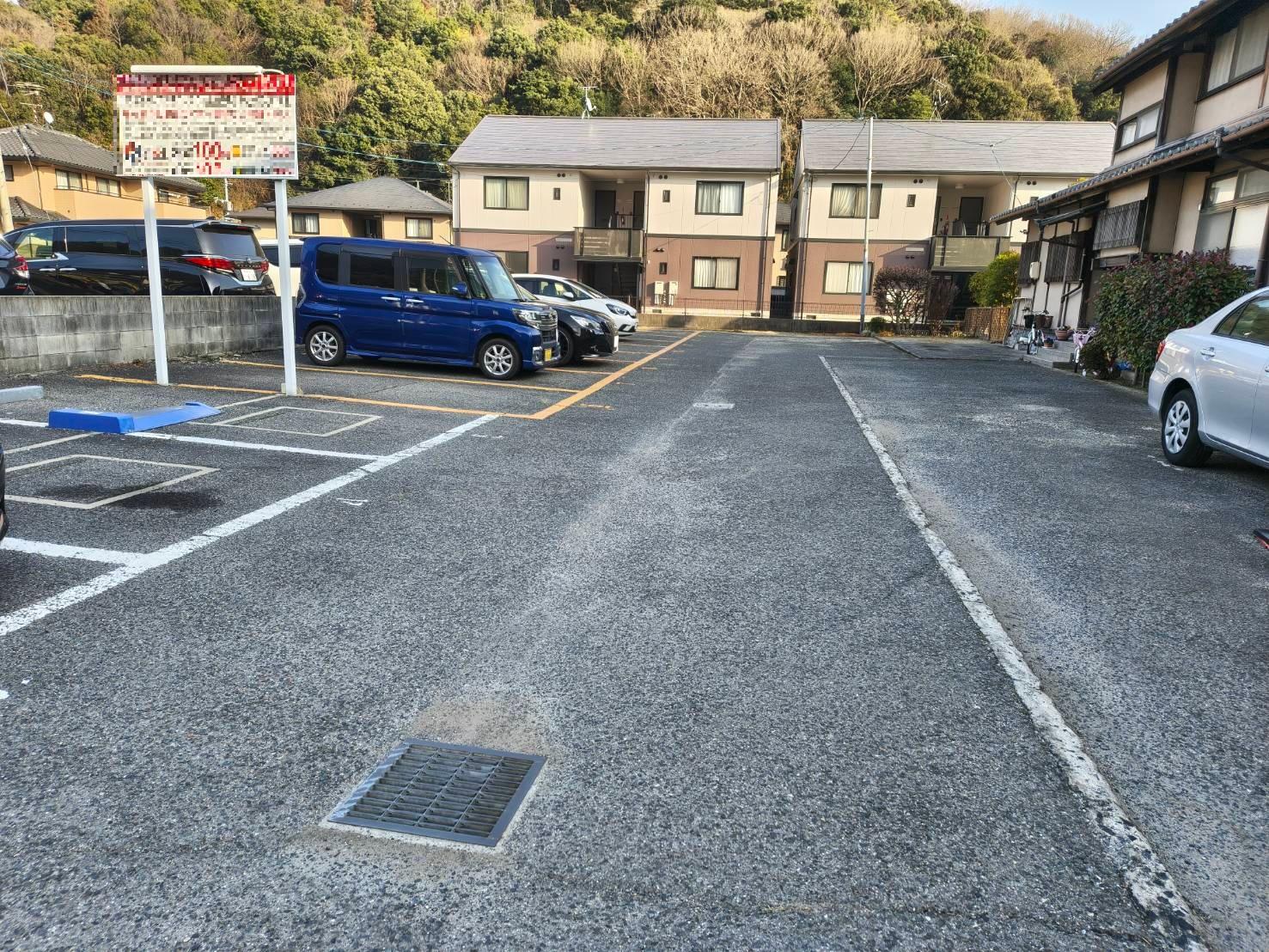 高山ガレージ（国信）の外観・駐車場イメージ2枚目