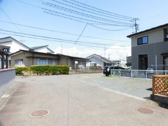 髙橋月極駐車場の外観・駐車場イメージ3枚目
