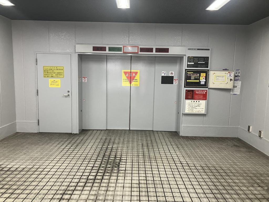 FK丸の内iaビル駐車場の外観・駐車場イメージ1枚目
