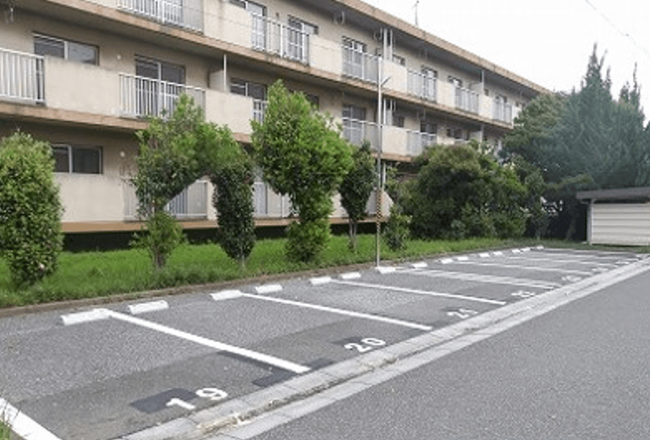 谷津３丁目の外観・駐車場イメージ2枚目