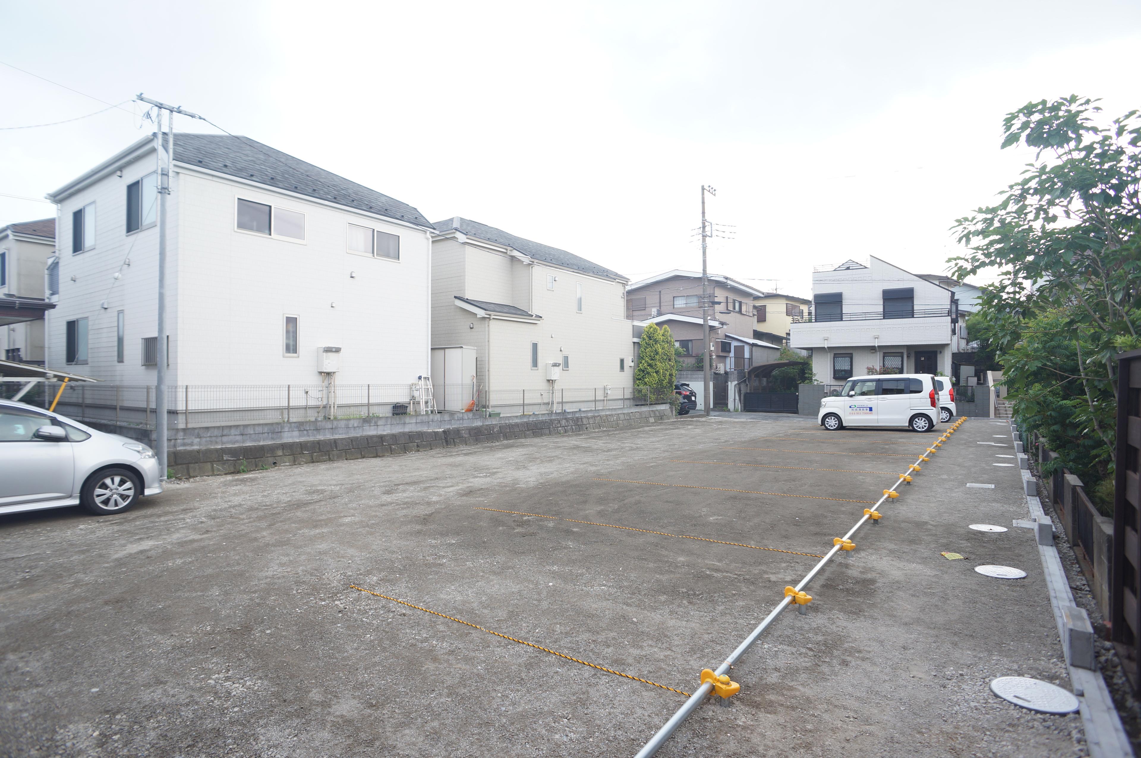 【963】東百合丘関口駐車場の外観・駐車場イメージ3枚目