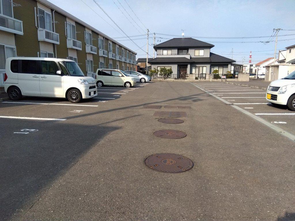 パストラルフォレスト(23891)の外観・駐車場イメージ1枚目