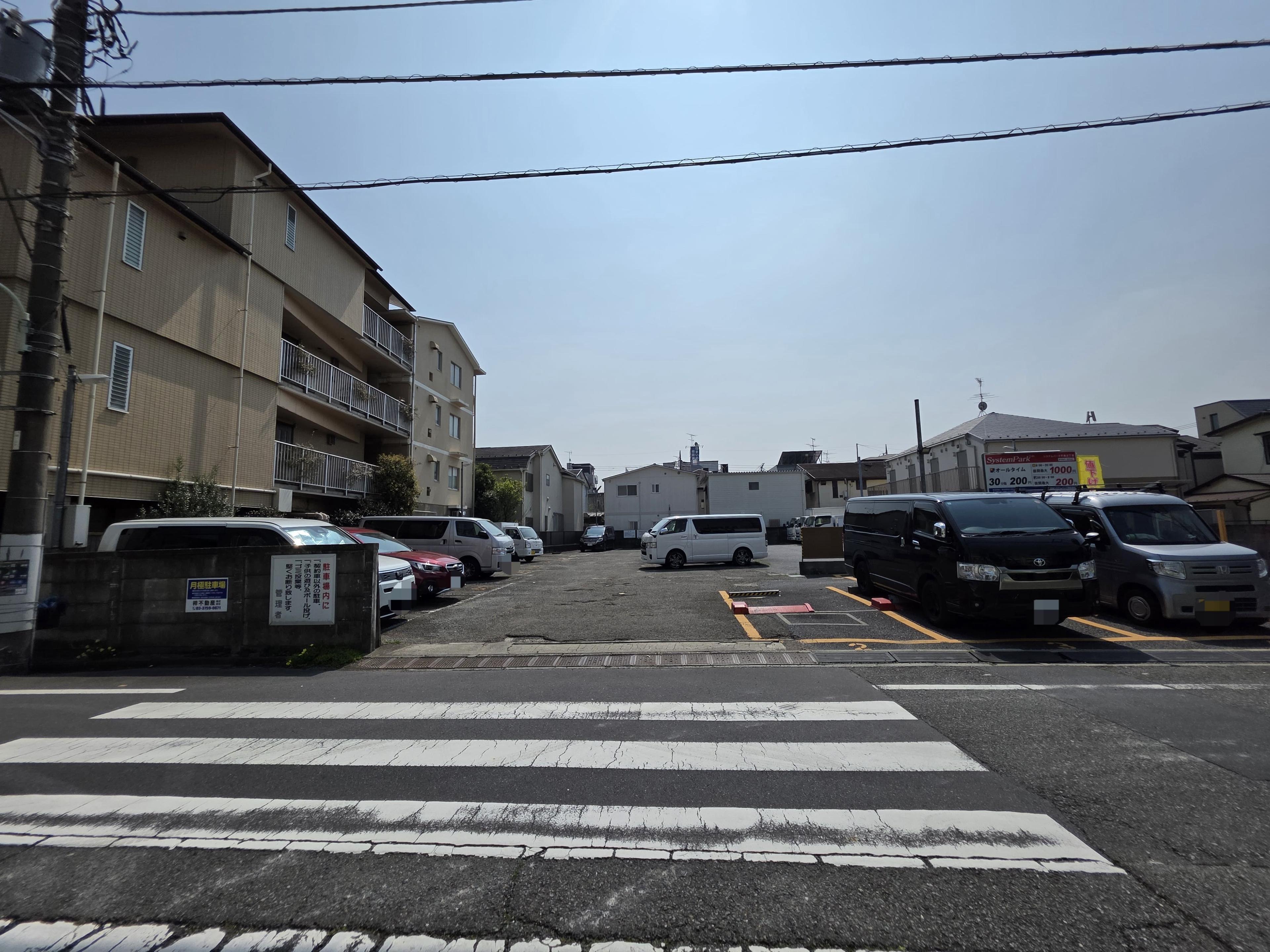 千鳥ハウス駐車場の外観・駐車場イメージ1枚目