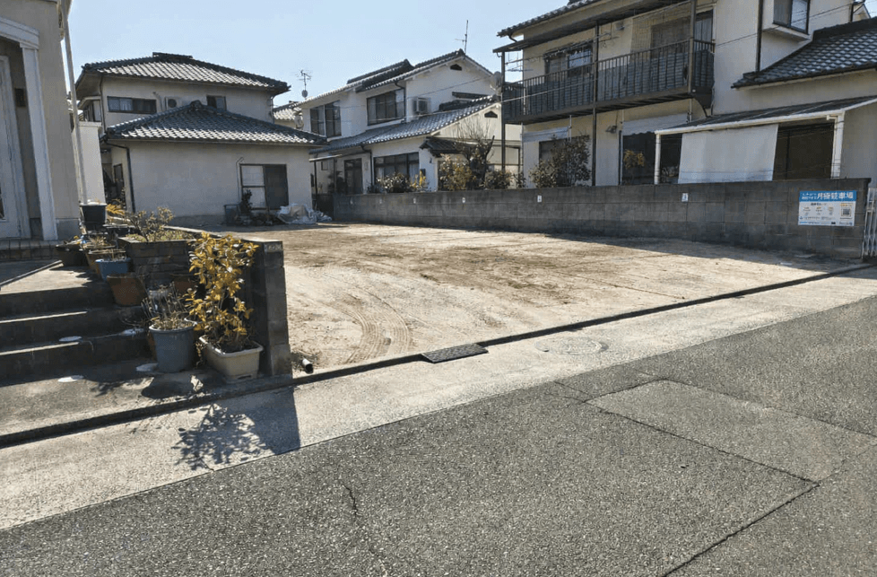 樹野ガレージの外観・駐車場イメージ1枚目