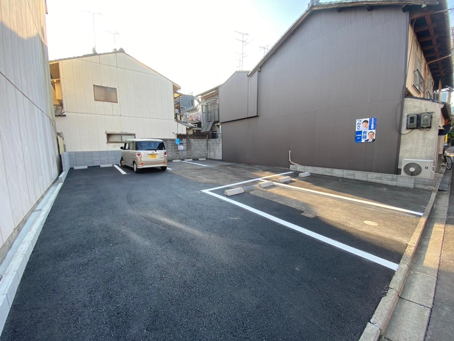 紫野西藤ノ森町ガレージの外観・駐車場イメージ2枚目