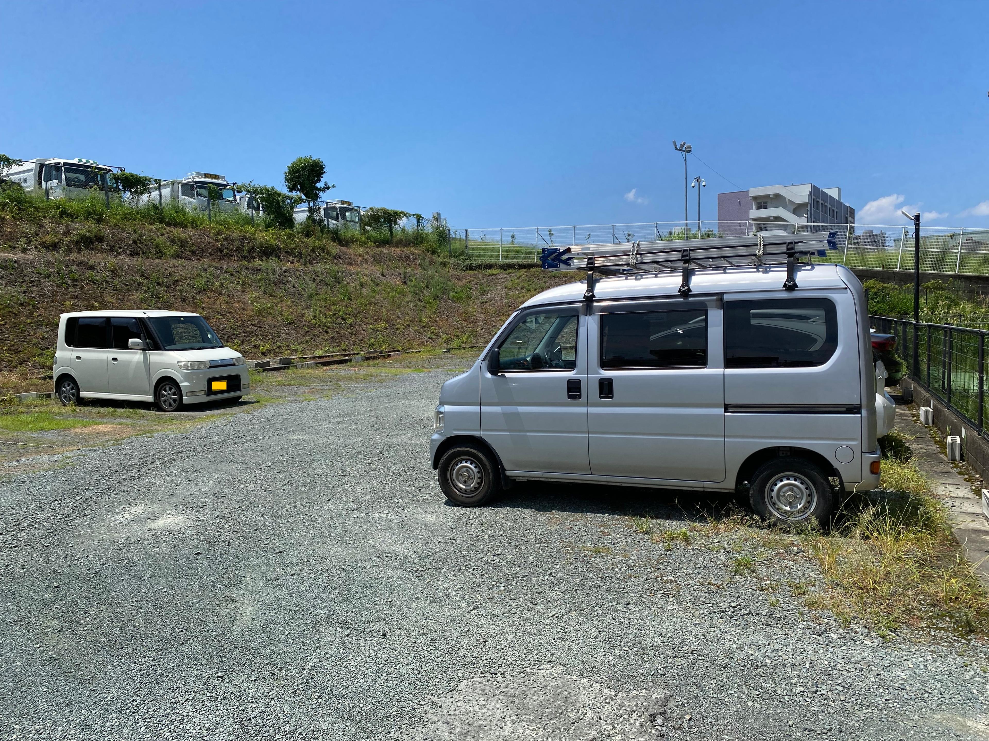 中村第二駐車場の外観・駐車場イメージ3枚目