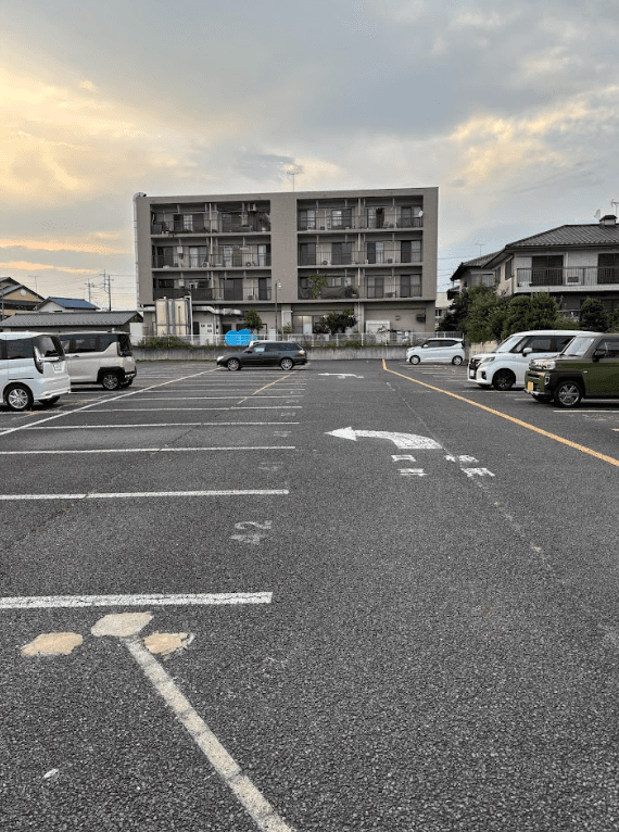 八雲パーキングの外観・駐車場イメージ1枚目