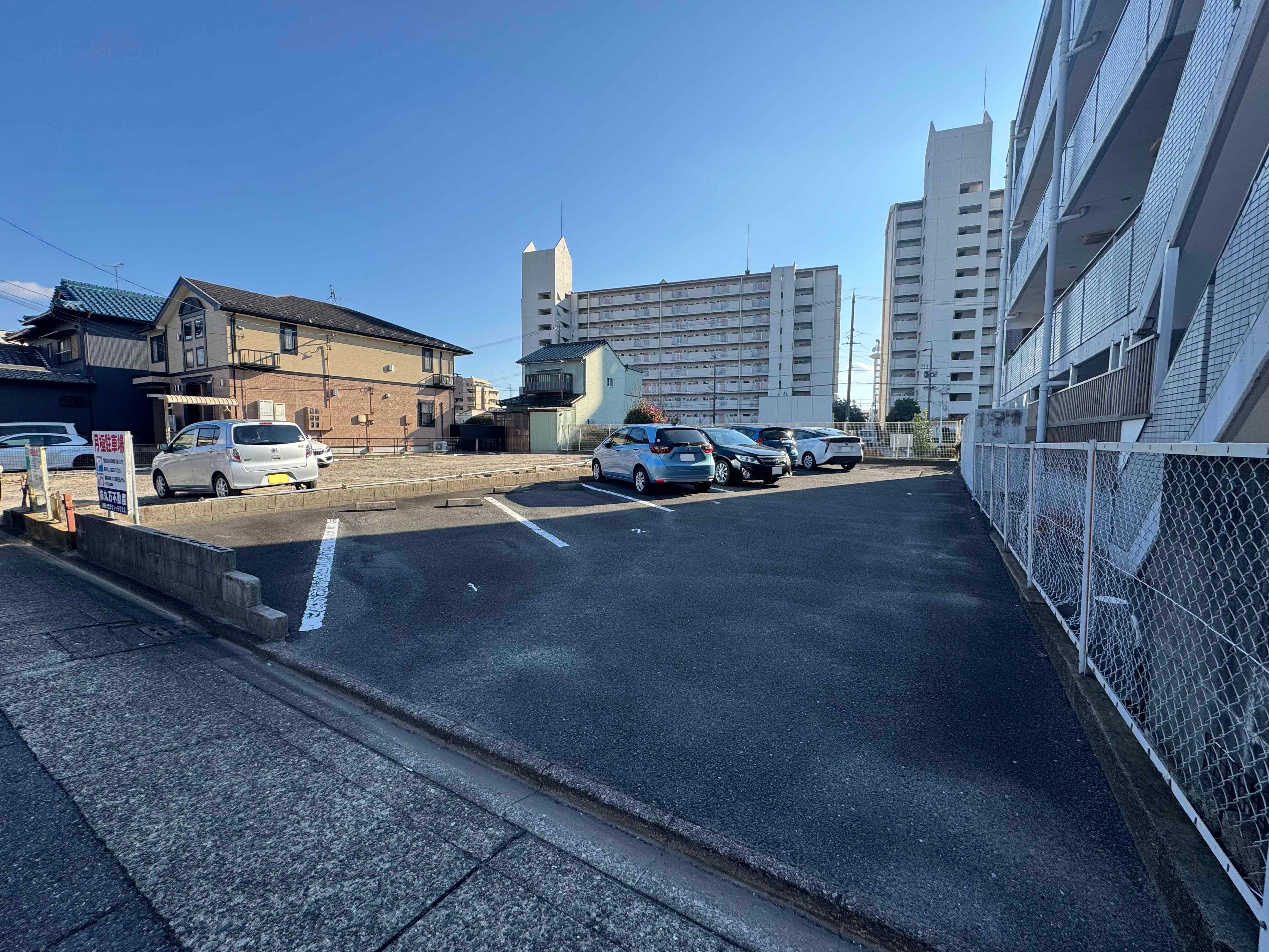 P172の外観・駐車場イメージ2枚目