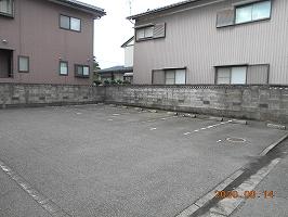 バスタード(29970)の外観・駐車場イメージ1枚目