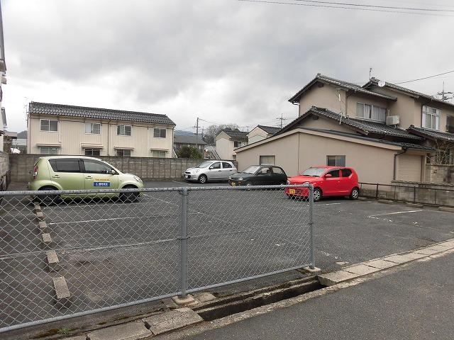 松井駐車場（西川津）の外観・駐車場イメージ2枚目