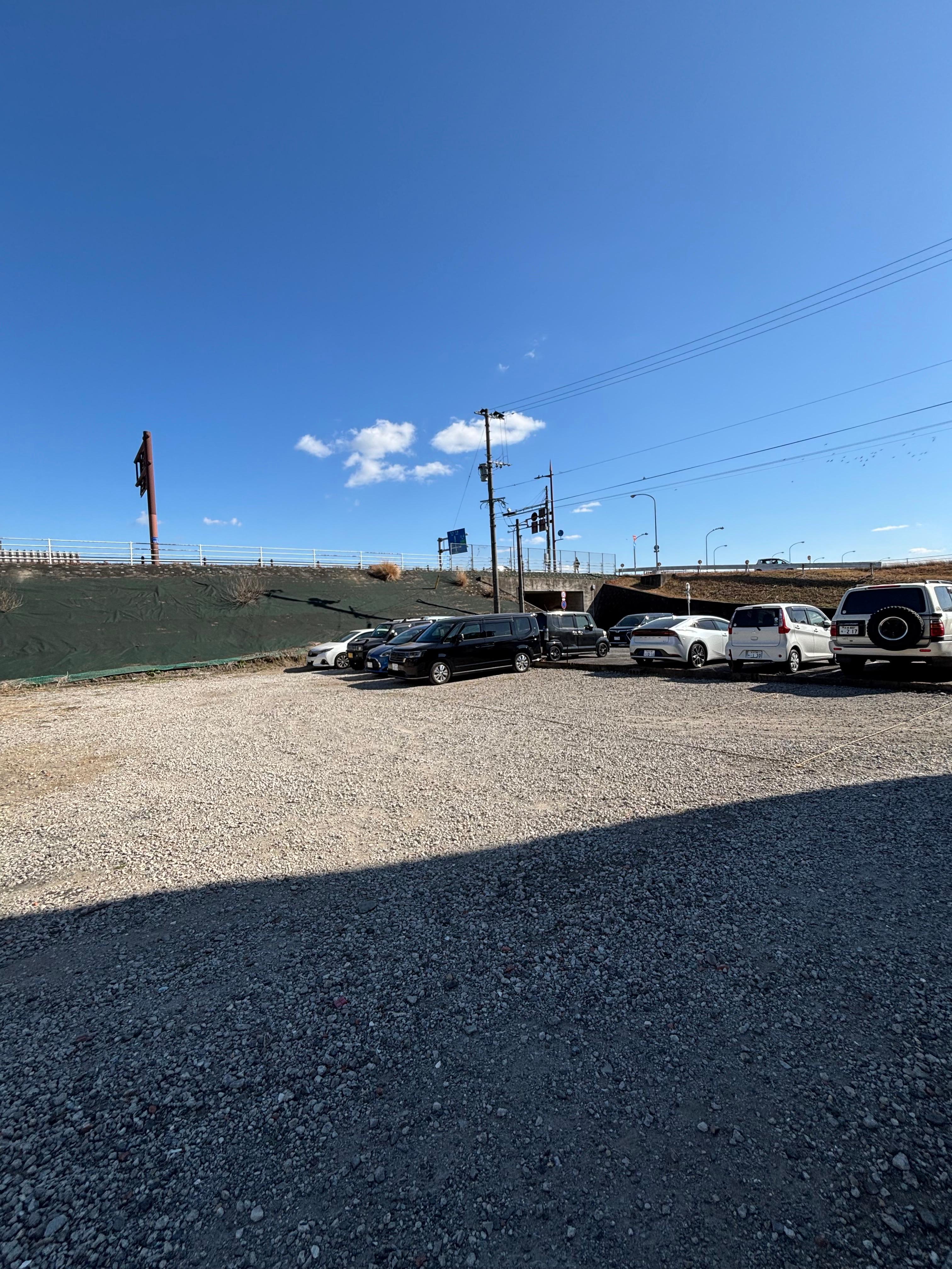 karin畑中敷地外月極駐車場の外観・駐車場イメージ2枚目