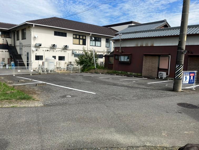 永覚新町四丁目板倉パーキングの外観・駐車場イメージ1枚目