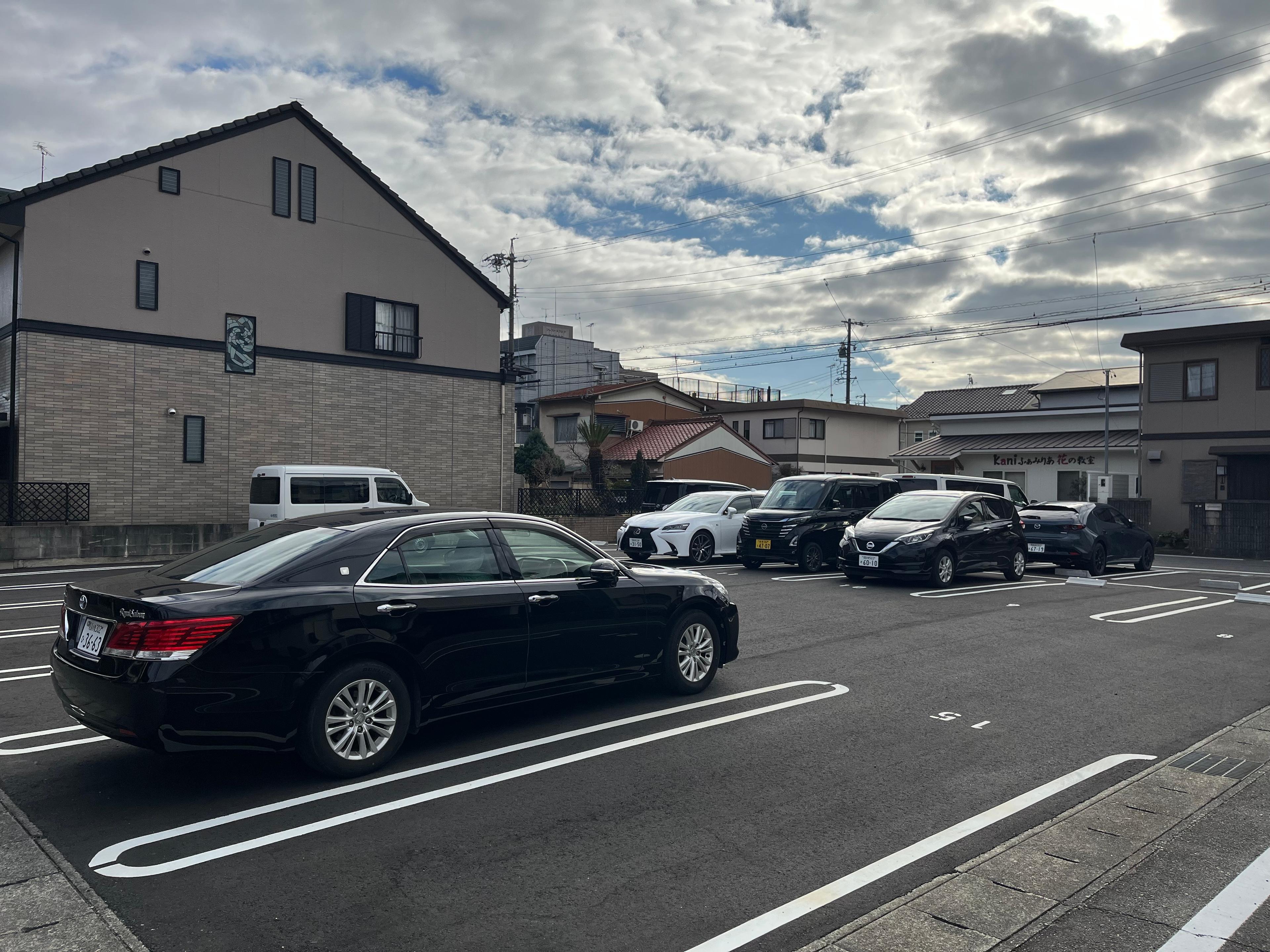 岩倉－7の外観・駐車場イメージ3枚目