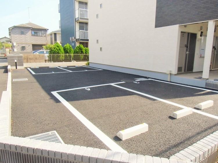 クレイノリバティアークレイワ(58841)の外観・駐車場イメージ1枚目