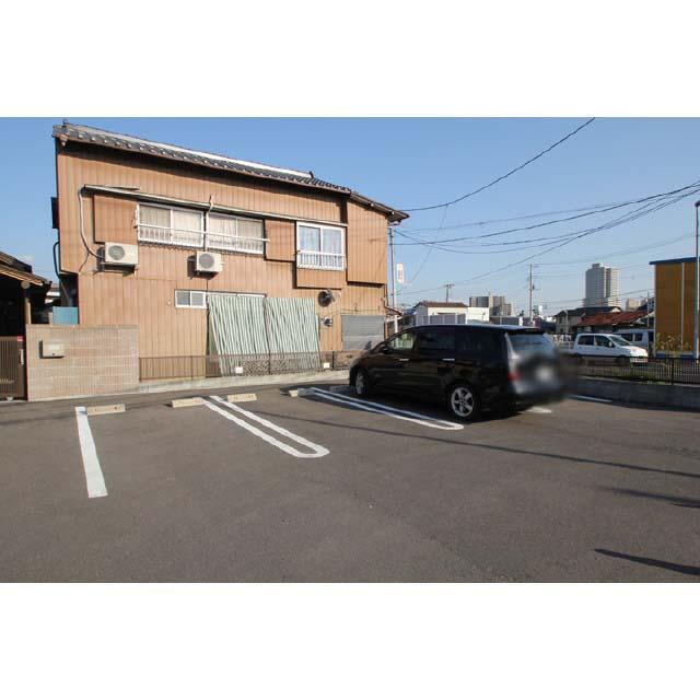 城北町月極駐車場の外観・駐車場イメージ3枚目