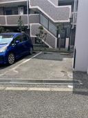 ライオンズマンション綾瀬第8		の駐車場