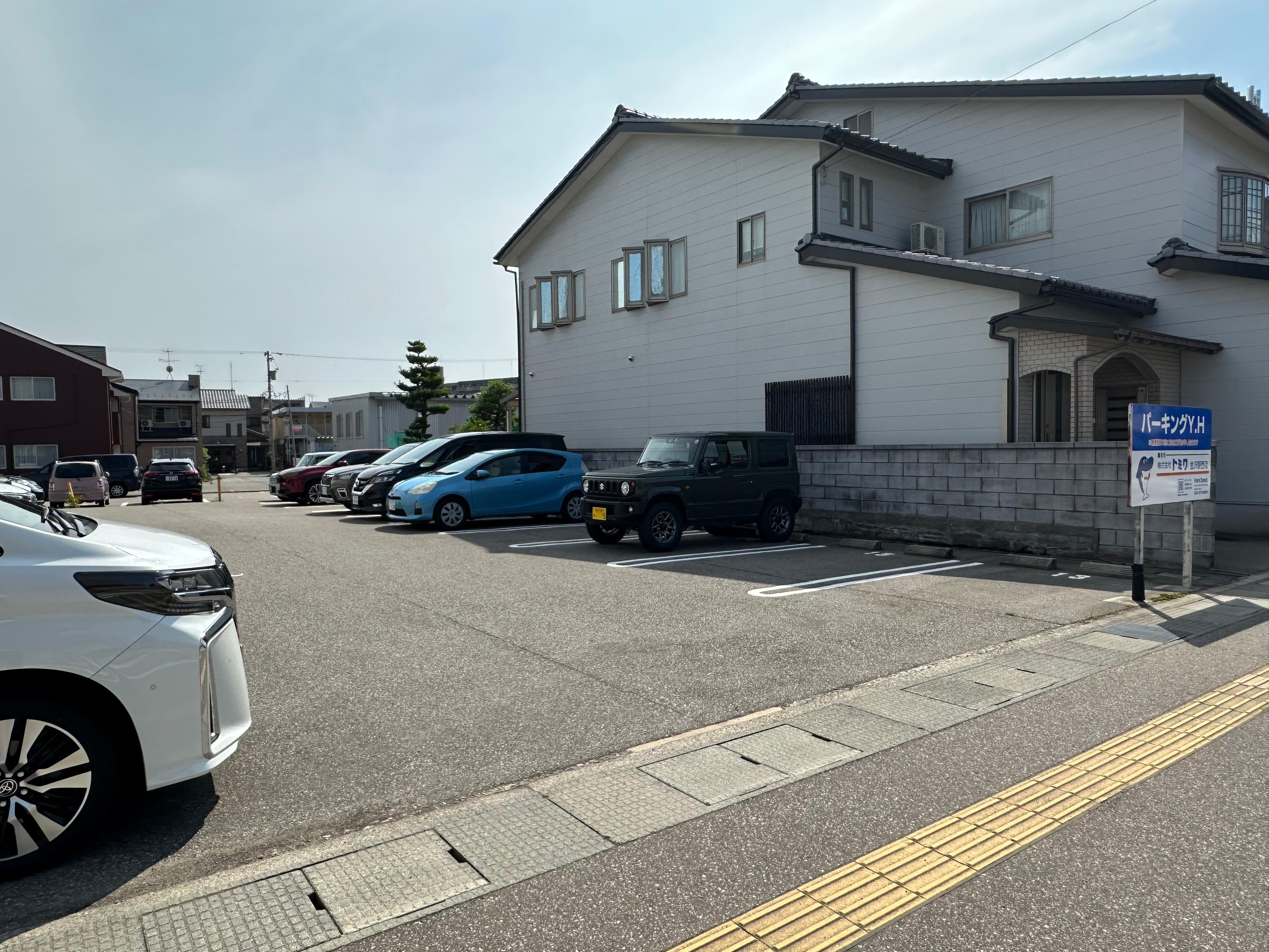 パーキングＹＨの外観・駐車場イメージ1枚目