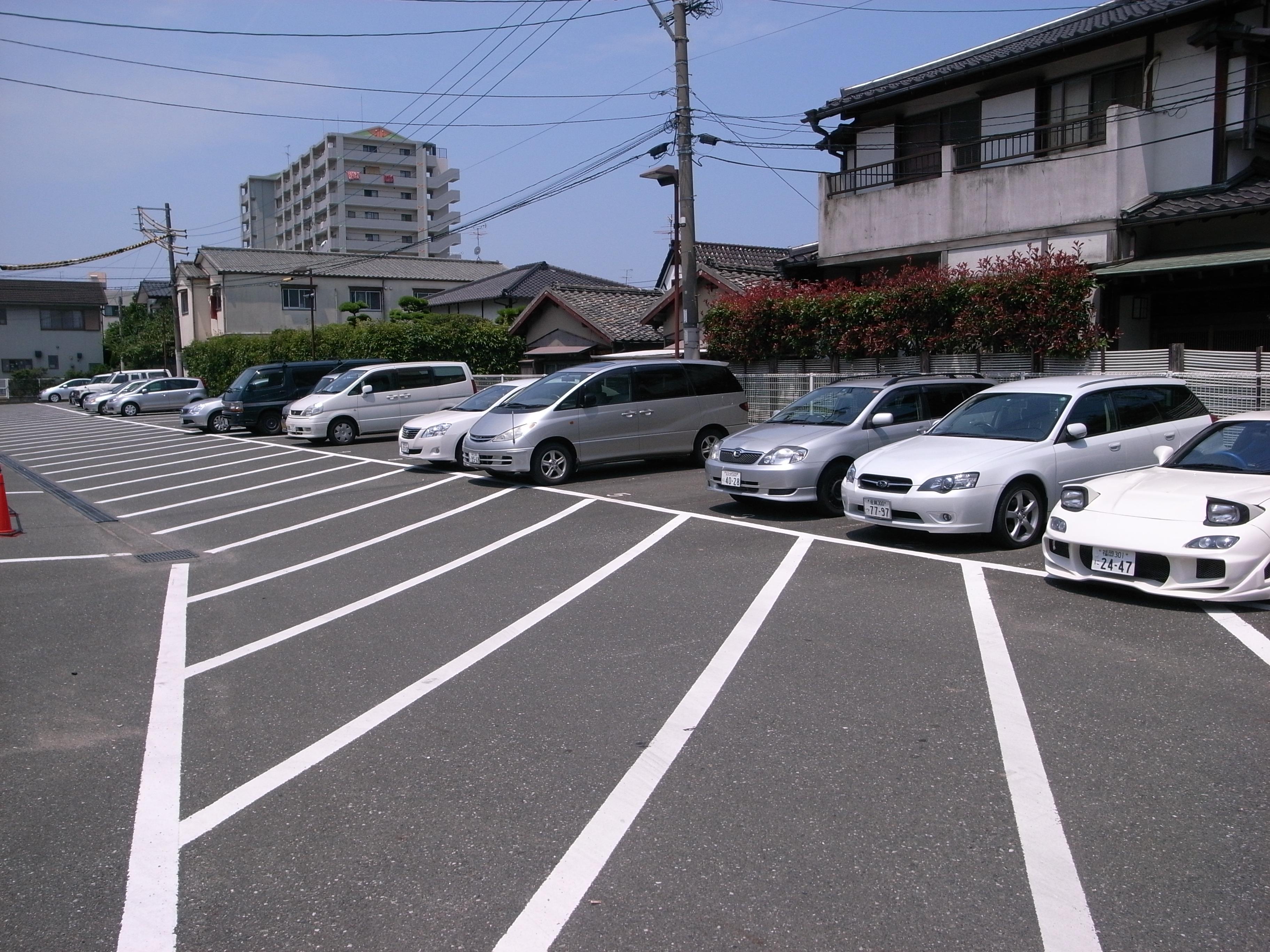 吉塚４丁目駐車場の外観・駐車場イメージ1枚目