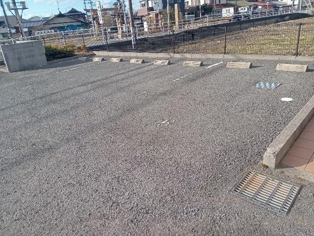 実樹(30912)の外観・駐車場イメージ2枚目