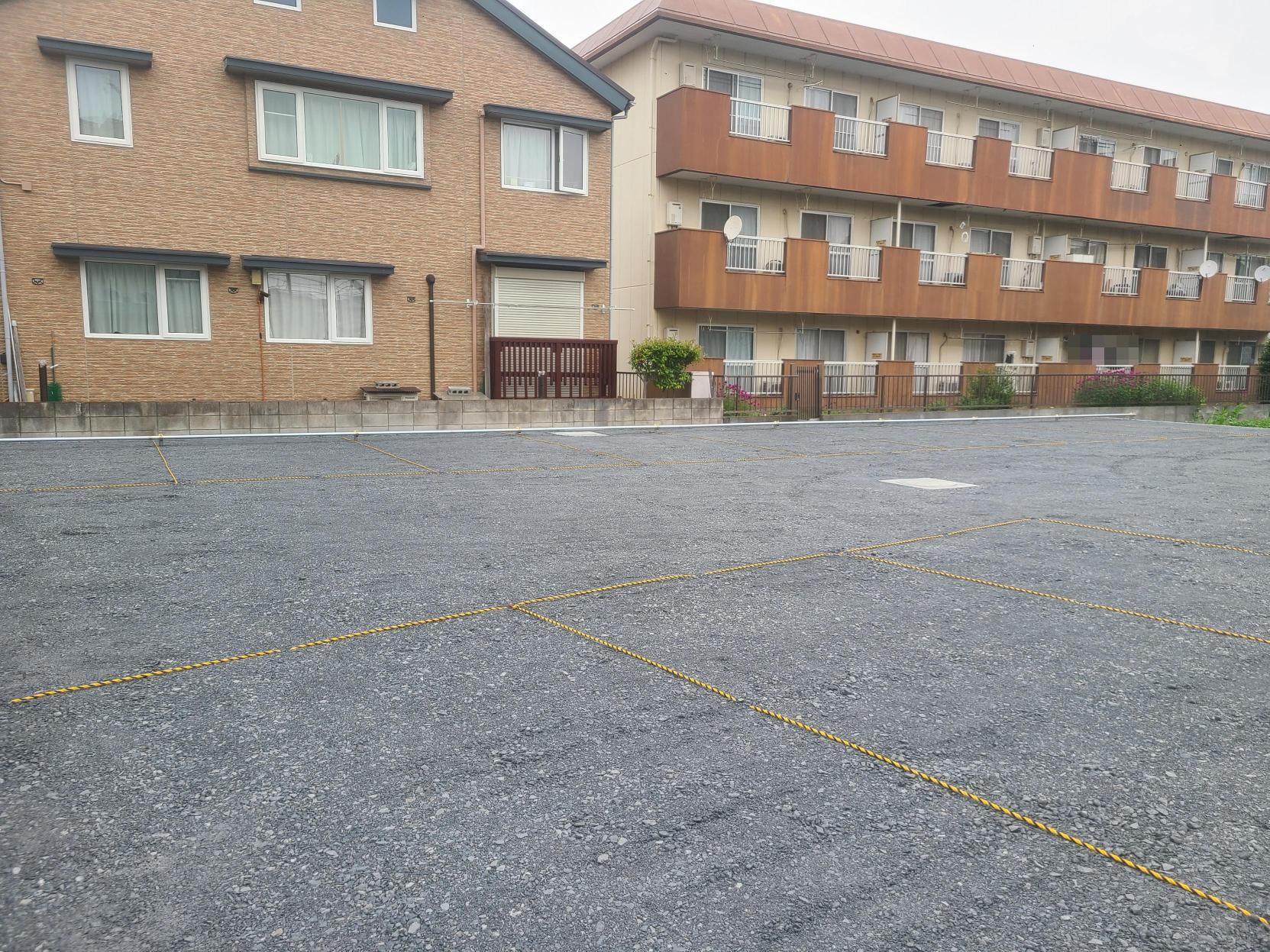 本多駐車場の外観・駐車場イメージ3枚目
